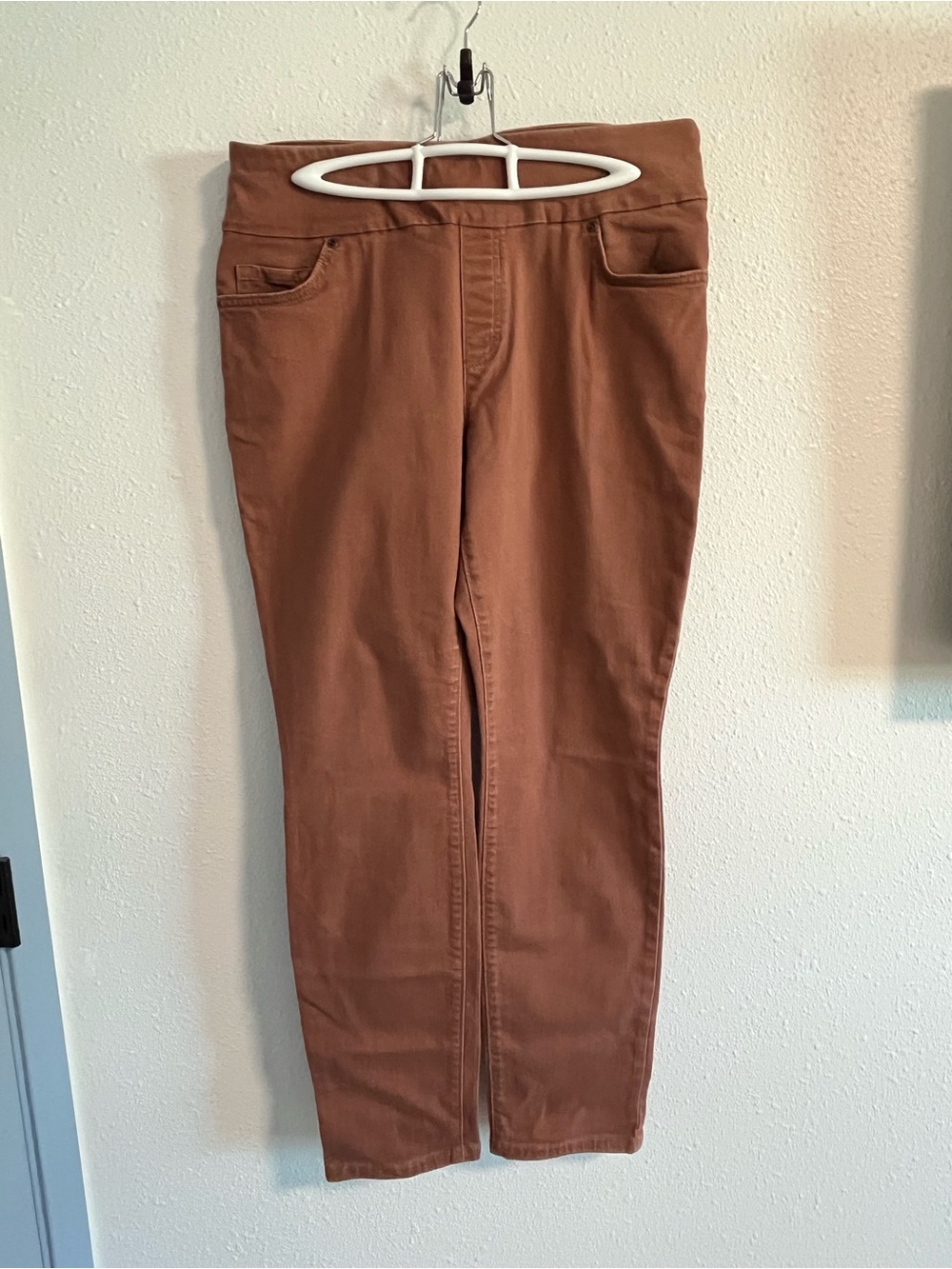 Lee Women’s Slim Fit Sculpting Jeans in Rust Size 12